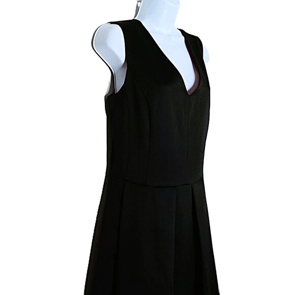 RESERVED Formal Black Satin Dress Red Lining Sleeveless V-Neck Front & Back 42 - Picture 4 of 8